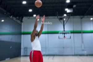 必一运动网页版-两耳不闻窗外事！库明加更新社媒 晒出今日份训练视频